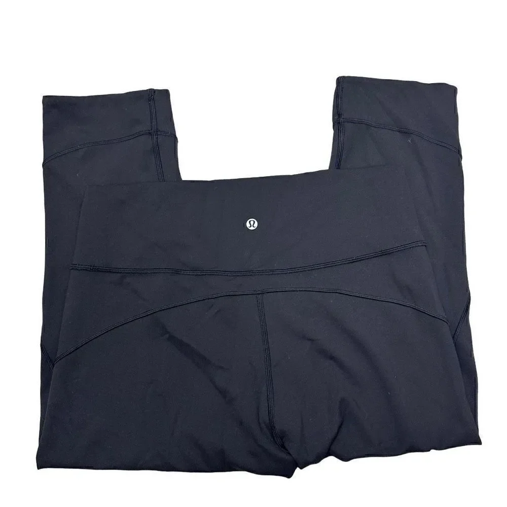Lululemon In Movement Crop *Everlux 19